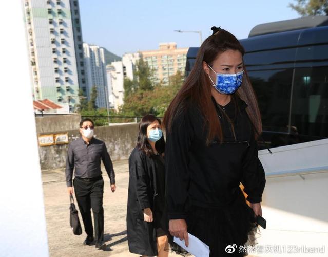 2025新澳门天天开奖结果和男生带妈妈遗照高考与带着妈妈遗像上清华